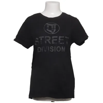 T-shirt (Black) from Much More Cotton