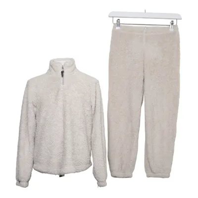 Mjukisset (Beige) från KappAhl Polyester