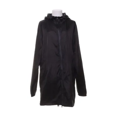 Jacka (Svart) från Saligia Polyester