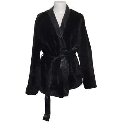 Jacke (Schwarz) von Daisy Grace