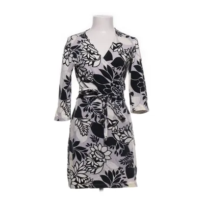 Omlottklänning (Svart, Vit, Grå, Flerfärgad) från Lingon & Blåbär