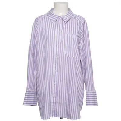 Chemise (Violet, Blanc) de About You Polyester, Viscose