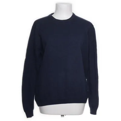 Tröja (Daisy Round Neck) från A New Story