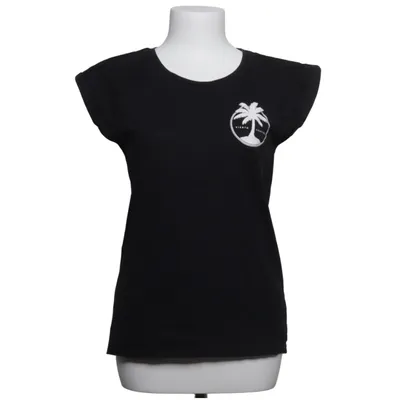 T-shirt (Black) from Viento