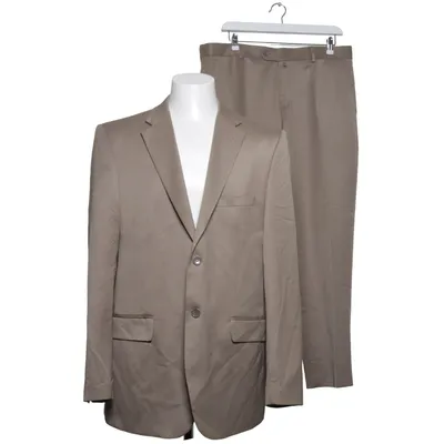 Costume (Beige) de CSS