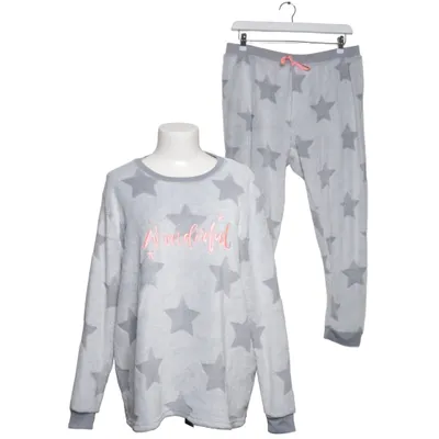 Pyjama (Grau) von Janina Curved Polyester