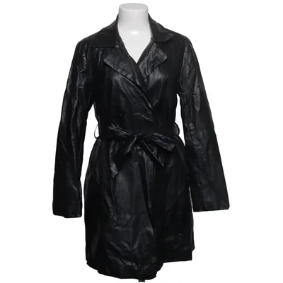 Mantel (Schwarz) von DeFacto Polyamid, Polyester
