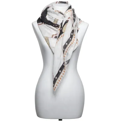 Sjaaltje (AW8494MOD03) van Guess Kasjmier, Modal