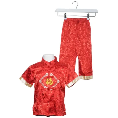 Vêtement traditionnel (Rouge) de Eastern Collection