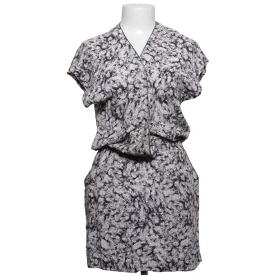 Robe (Blanc, Gris, Noir) de Biscote