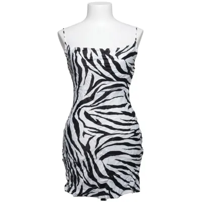 Jurk (Zwart, Wit) van Bershka Viscose