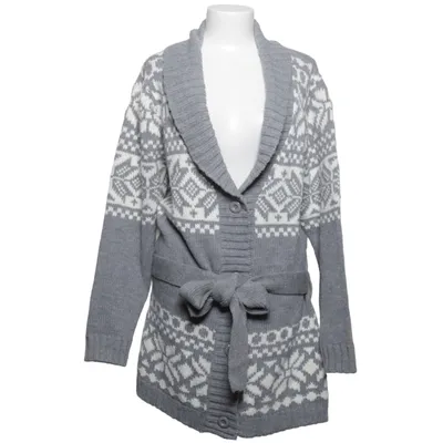 Cardigan (Gray, White) from Havana Acrylic