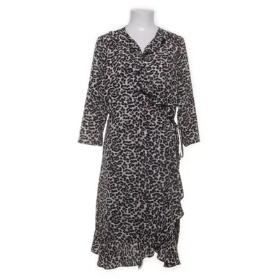 Omlottklänning (Svart, Beige, Flerfärgad) från ONLY Carmakoma