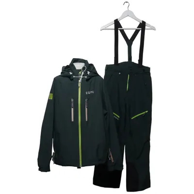 Ski set (Green) from EQPE Recycled polyester