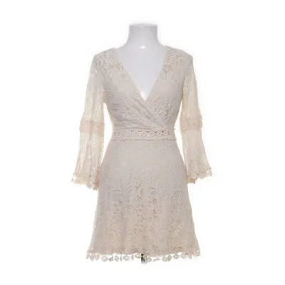 Klänning (Beige) från Loavies