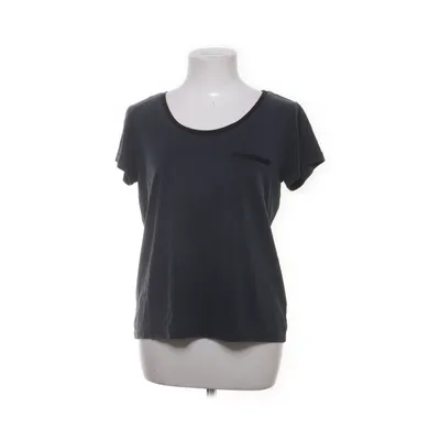 T-shirt (Grå) från Soaked in Luxury