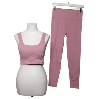 Sportswear set (Pink) from Drop of Mindfulness Elastane, Polyamide