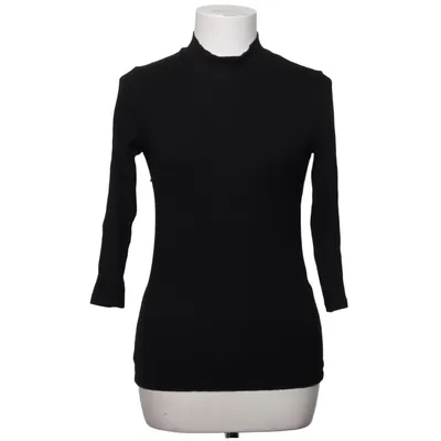 Topp (Svart) från Stradivarius Basics