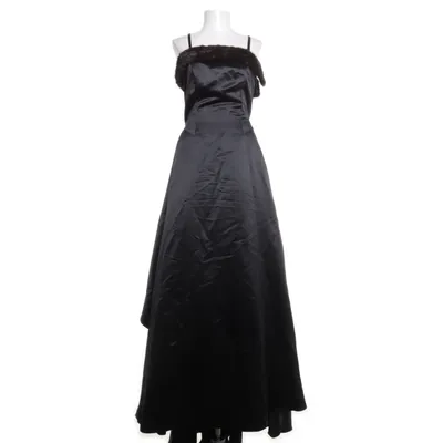 Aftonklänning (Svart) från Vera Mont Minkpäls