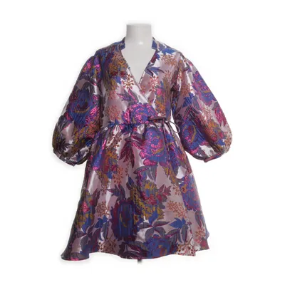 Slå-om-kjole (Pink, Flerfarvet) fra Noella Polyester