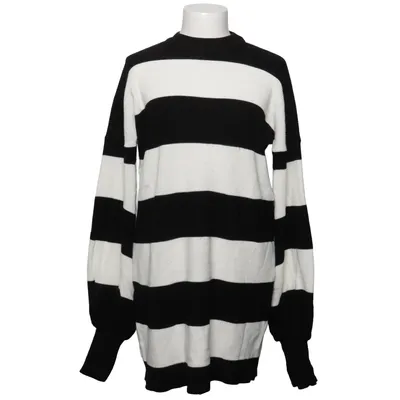 Sweater (Black, White) from My Fashion Acrylic