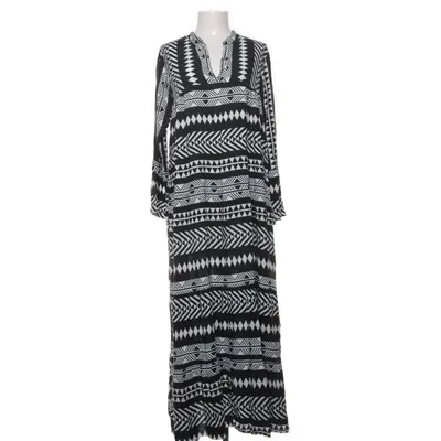 Dress (Black, White) from Sansa