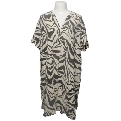 Kleid (Beige, Schwarz) von H&M Viskose