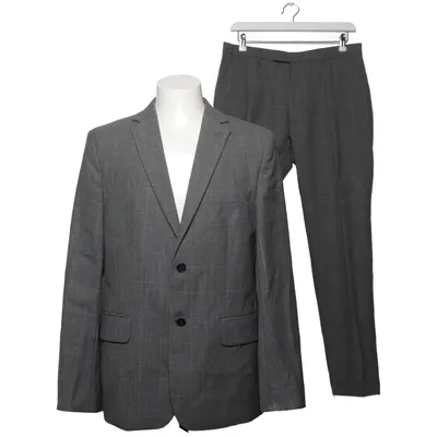 Costume (Gris) de Riley Black Laine