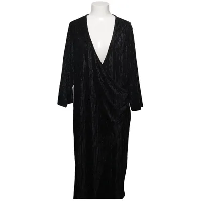 Klänning (VIVELVET 3/4 WRAP SHORT DRESS/CUR/DC) från Evoked Vila Elastan, Metallfiber