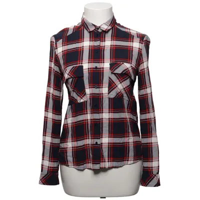 Flannel skjorte (Rød, Blå, Hvid) fra Bershka_BSKGIRL