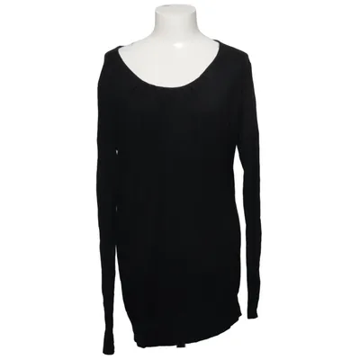 Sweater (Black) from Forplay