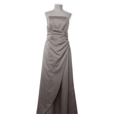Aftonklänning (Beige) från Alicia Eklöw Sweden Polyester