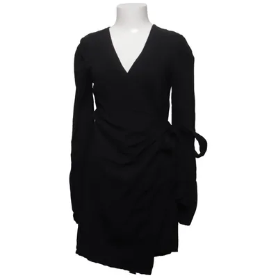Robe portefeuille (Noir) de Laurella