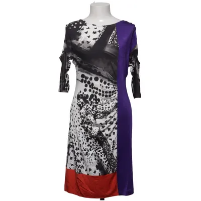 Kleid (Weiß, Schwarz, Lila) von Pianura Studio Acetat, Elasthan, Viskose
