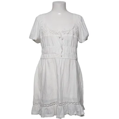 Klänning (Vit) från Urban Outfitters Bomull