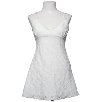 Klänning (Vit) från Urban Outfitters Bomull, Elastan, Polyester
