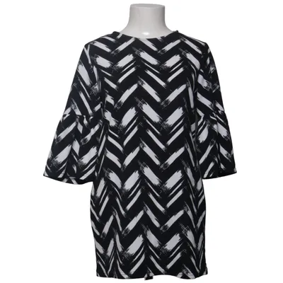 Klänning (FRILL SLEEVE) från Wonder Elastan, Polyester