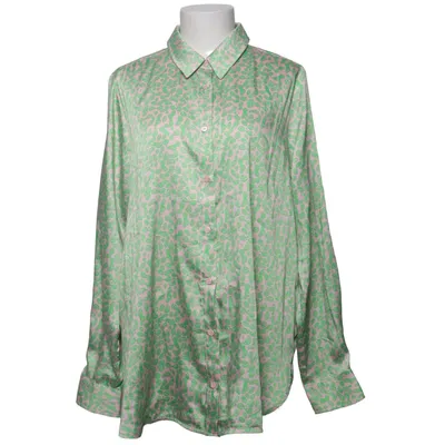 Blus (56869 ClarkeMD) från Modström Återvunnen polyester