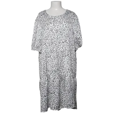 Dress (White, Black) from Missguided Plus Polyester