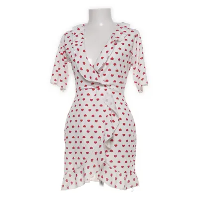 Kleid (Weiß, Rot) von PrettyLittleThing Elasthan, Polyester