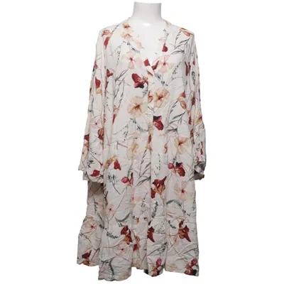 Jurk (Beige, Rood, Groen) van ONLY Carmakoma Viscose