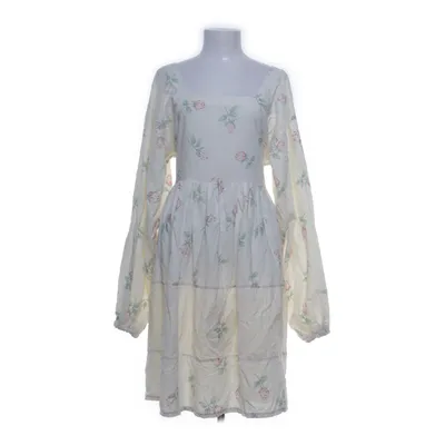 Robe (Beige, Rose, Vert) de Remake