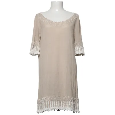 Strandkjole (Beige, Hvid) fra Nougat London