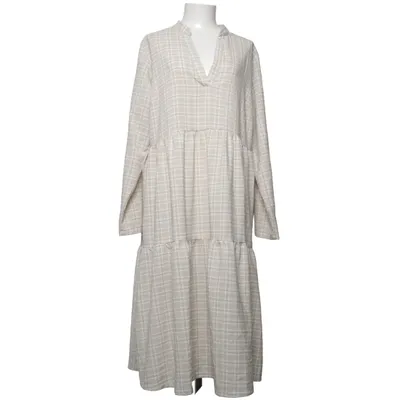 Dress (Beige, White) from Boohoo Polyester