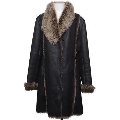 Winter coat (Black, Beige) from Need You
