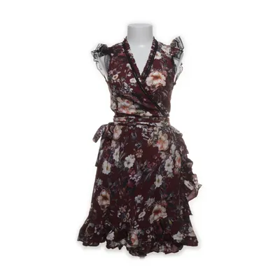 Omlottklänning (Röd, Flerfärgad) från RAVN Viskos