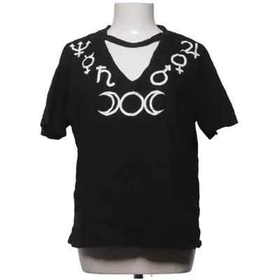 T-shirt (Black) from Restyle