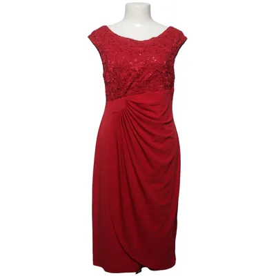 Wickelkleid (Rot) von Connected Apparel Elasthan, Polyamid, Polyester