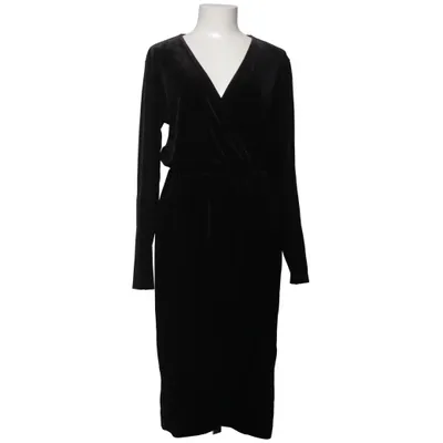 Wrap dress (Vivian Velour Dress) from MSCH Copenhagen Polyester