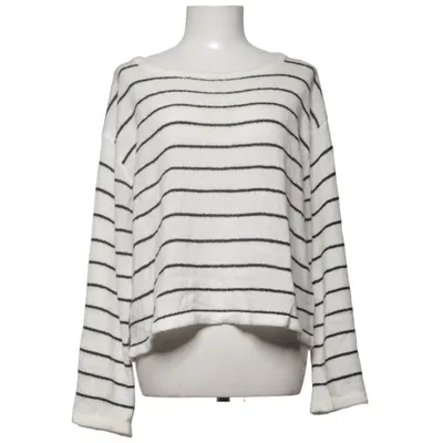 Sweater (White, Black) from Stories Acrylic